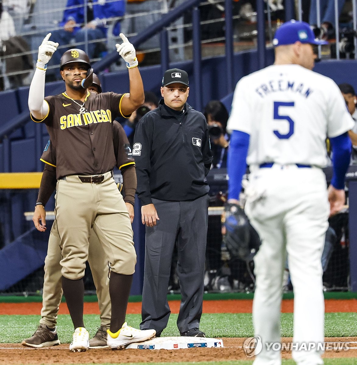 샌디에이고, 난타전 끝 다저스에 설욕…MLB 서울시리즈 1승 1패