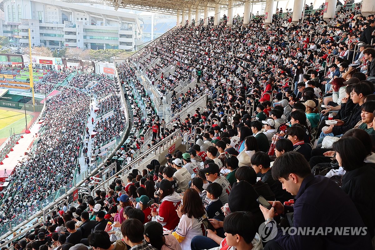 9회 투아웃 6실점 동점 허용한 SSG…에레디아 끝내기포로 진땀승