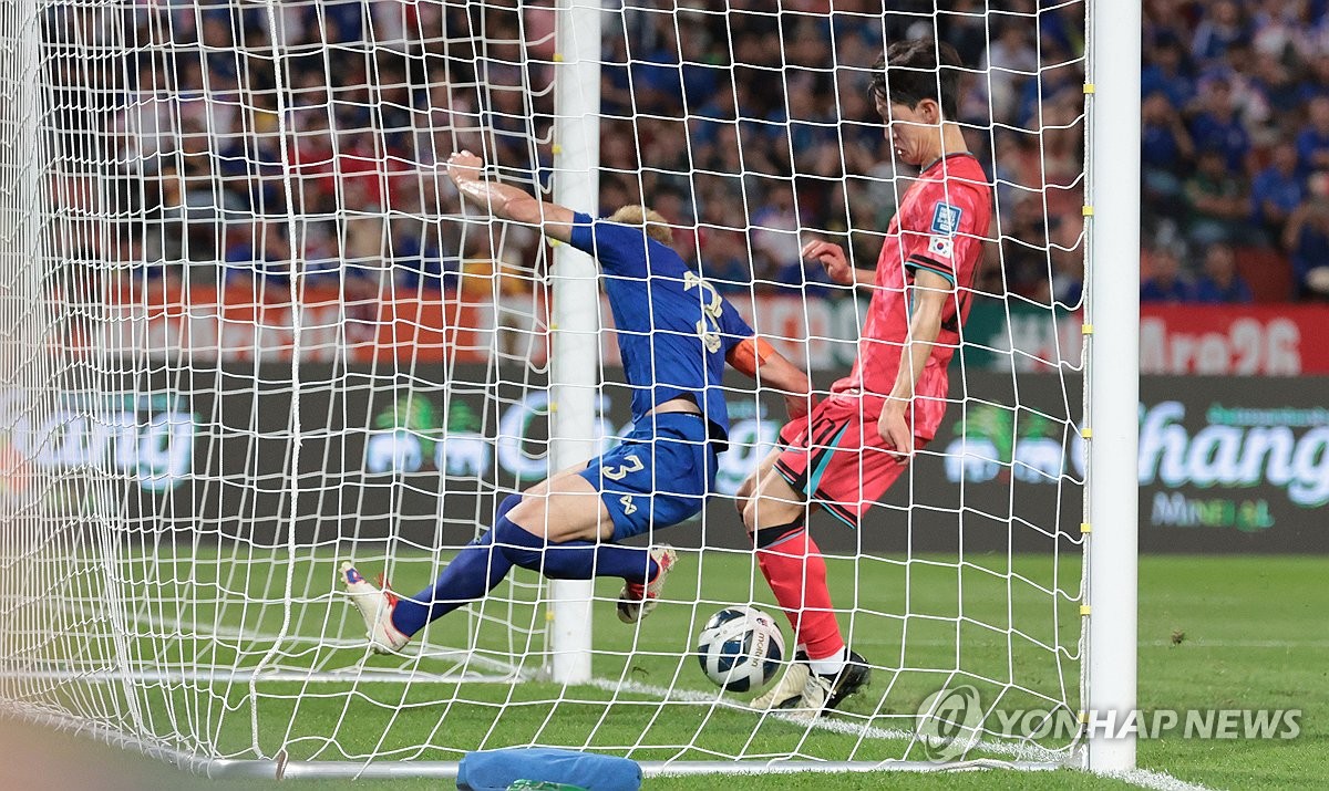 황선홍호, 월드컵 예선 태국 원정 전반 1-0 리드…이재성 선제골