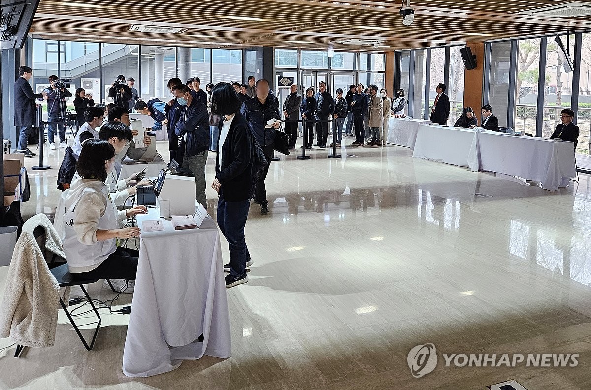 지구촌 곳곳서 4·10총선 재외투표 시작…'소중한 한 표' 행사(종합)