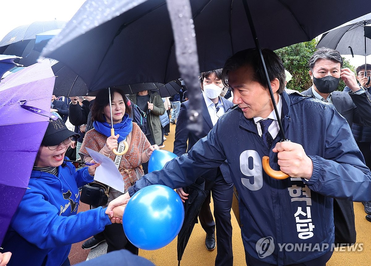 '각자도생' 군소정당도 선거운동 개시…"제3지대에 눈길 달라"