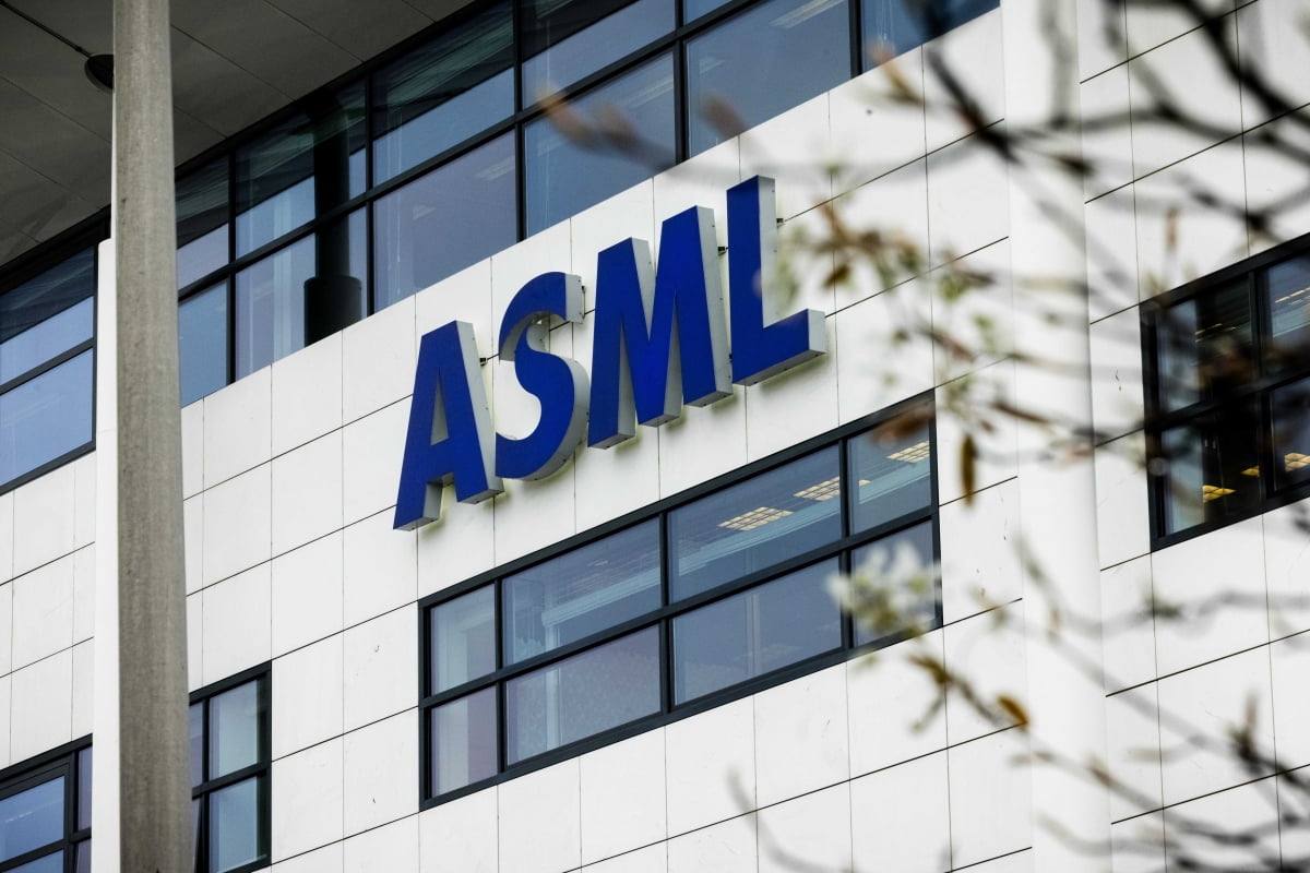 "ASML 이전 안돼"…네덜란드 25억유로 긴급 투입