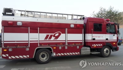 인천 폐기물 업체 화재로 검은연기…1시간만에 초기진화