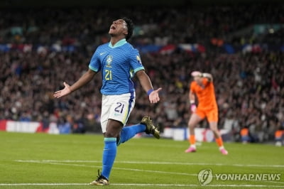 17세 엔드릭 '데뷔골이 결승골'…브라질, 잉글랜드에 1-0 승리
