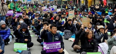 석탄화력발전 노동자들 "우리 삶은 멈출 수 없다" 고용보장 촉구