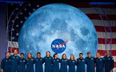 달 자원 넘어 '달 시간' 전쟁…NASA, '달 표준시 제정' 착수
