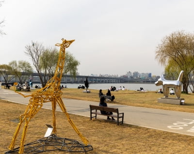 ‘조각에 진심’ 윤영달, 세 번째 한강공원 전시회 연다