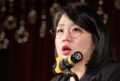 왜 김준혁·이재명 女 비하에 침묵?…용혜인 "당황스러운 질문"
