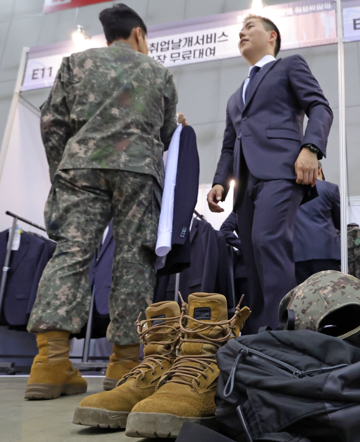 [포토] 취업 전선 앞으로~!! '2024 국군장병 취업박람회' 개막