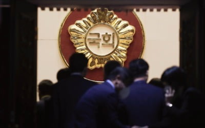 "국민 '부자' 만들 정책 같이 추진해야"…경제학자의 조언