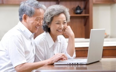 나이들수록 불행?…일본의 100세가 韓 노인보다 행복한 이유