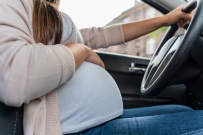 "아이고 허리야" 임신하면 빨리 늙는다?…놀라운 연구 결과