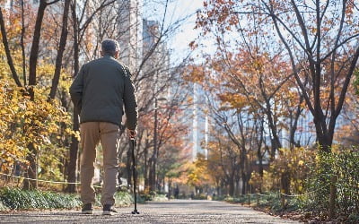 "당장 먹을 것 사기도 어려워요"…日 '쇼핑 난민' 속출