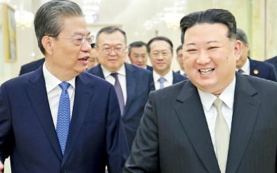 中 자오러지 만난 김정은…'북·중 정상회담' 논의했나