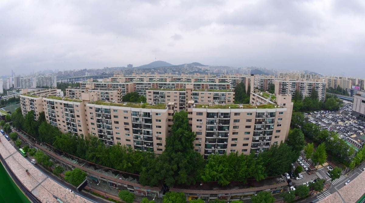 서울 강남구 압구정동 일대 아파트 모습.  /사진=한경DB