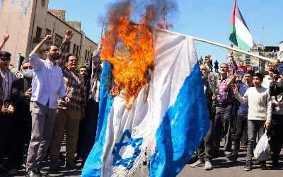 이란의 보복에…이스라엘 "재보복은 당연, 수위는 고심"