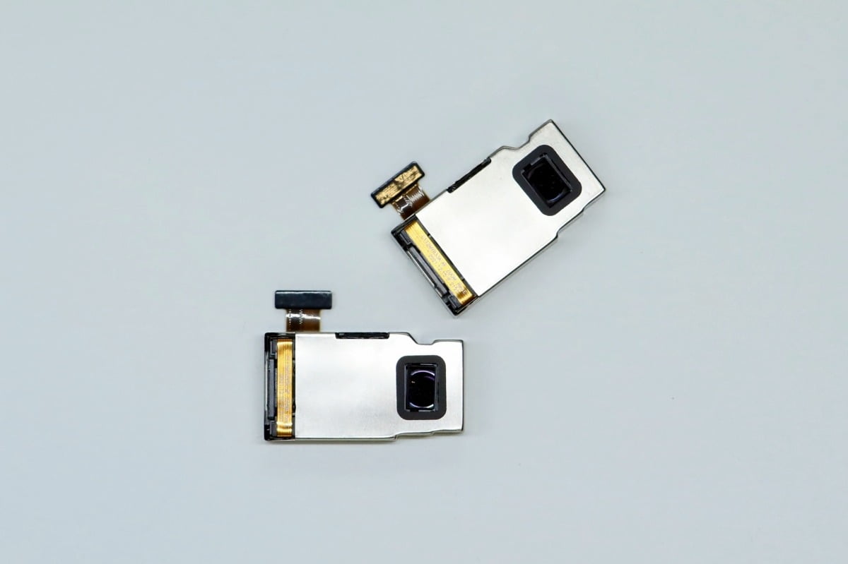  LG이노텍의 ‘고배율 광학식 연속줌 카메라 모듈’. 사진=LG이노텍
