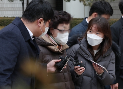 [속보] 법무부, 윤 대통령 장모 가석방 ‘보류’ 판정