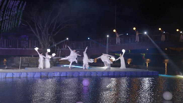 '시공초월' 영암 왕인문화축제에 16만 관광객 운집