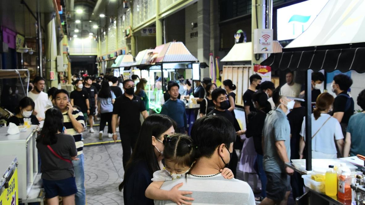 야식은 논개시장에서…진주 '올빰야시장' 매주 토요일 개장