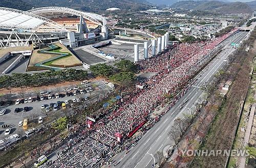 대구마라톤, 풀코스 첫 도전 케냐 선수들 1·2위 석권(종합)