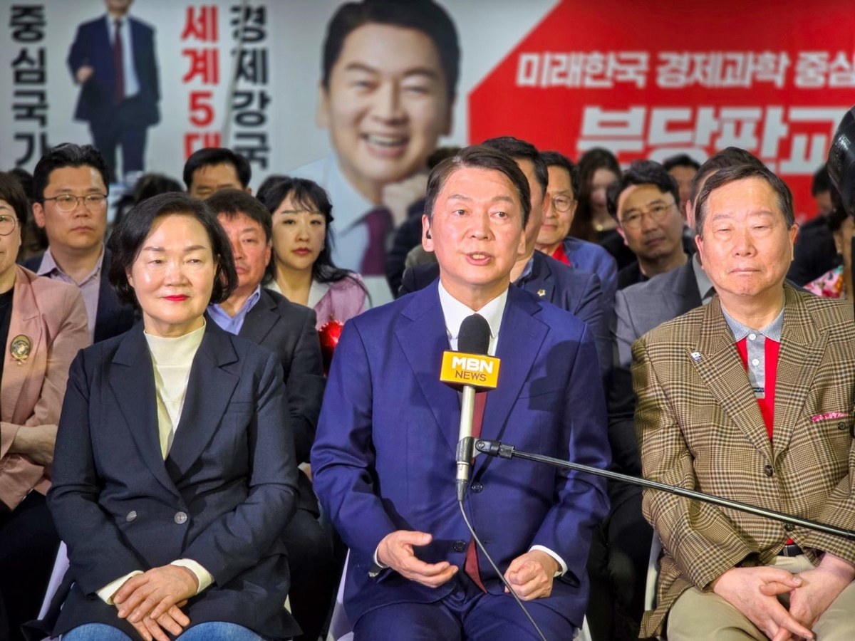 [당선인 인터뷰] 안철수 "쓴소리하는 역할 제대로 하겠다"