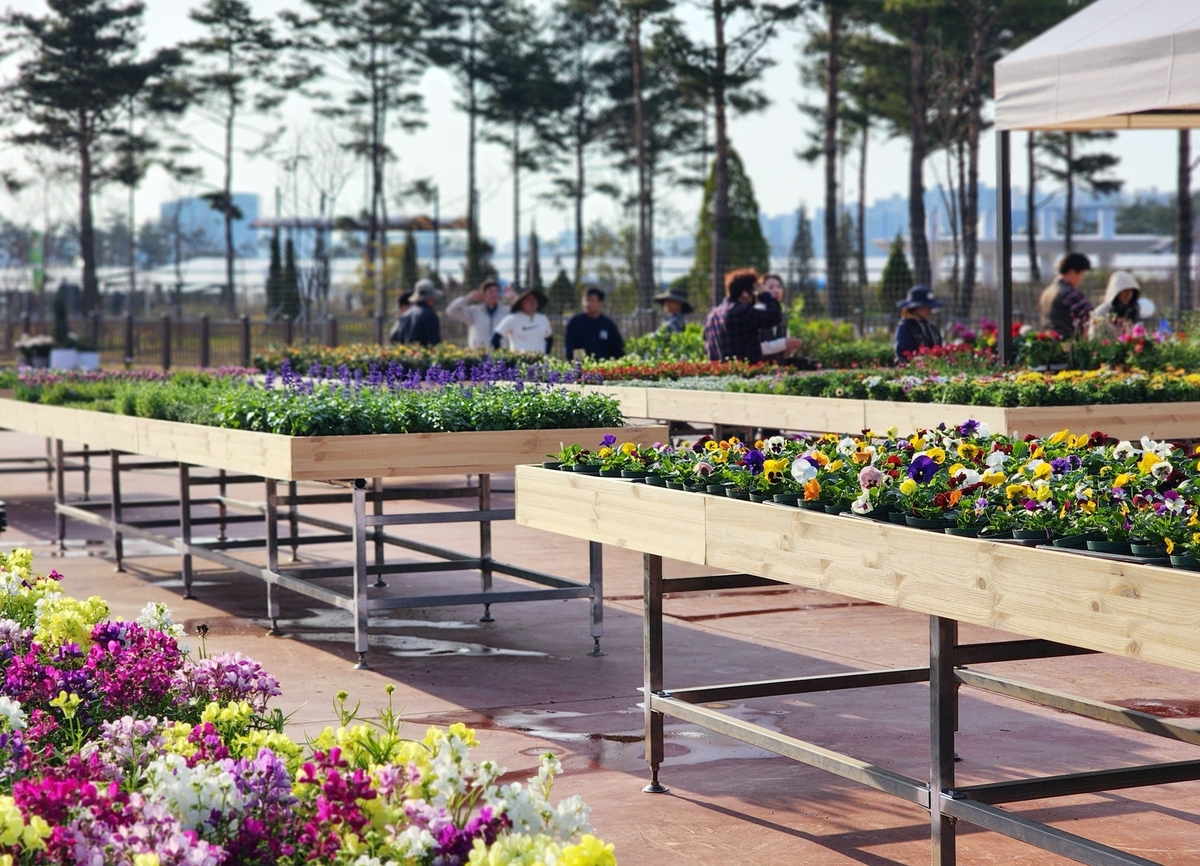 "꽃내음 가득한 세종수목원으로 오세요"…13∼28일 봄꽃 전시회