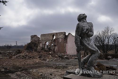 러, 우크라 동부 진군 가속…주요 대도시엔 인프라 속속 파괴