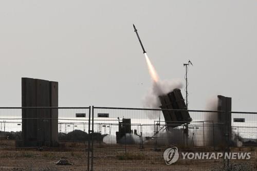 아이언돔, 이란 '벌떼공격' 막아내…작년 하마스 공격땐 속수무책