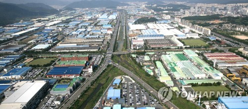 [창원산단 재도약] ③ "아직 삭막한 느낌"…산업에 문화 입혀 정주여건 개선(끝)