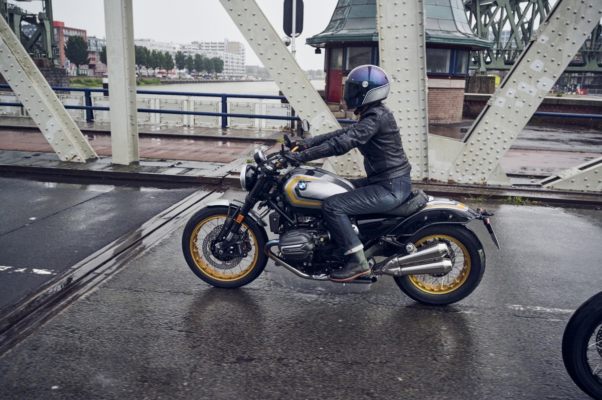 BMW 모토라드, 뉴 R 12 nineT·뉴 R 12 출시