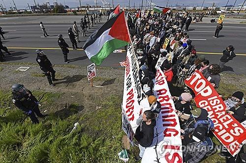 '다리 막고 고속도로 봉쇄'…美 주요도시서 親팔레스타인 시위