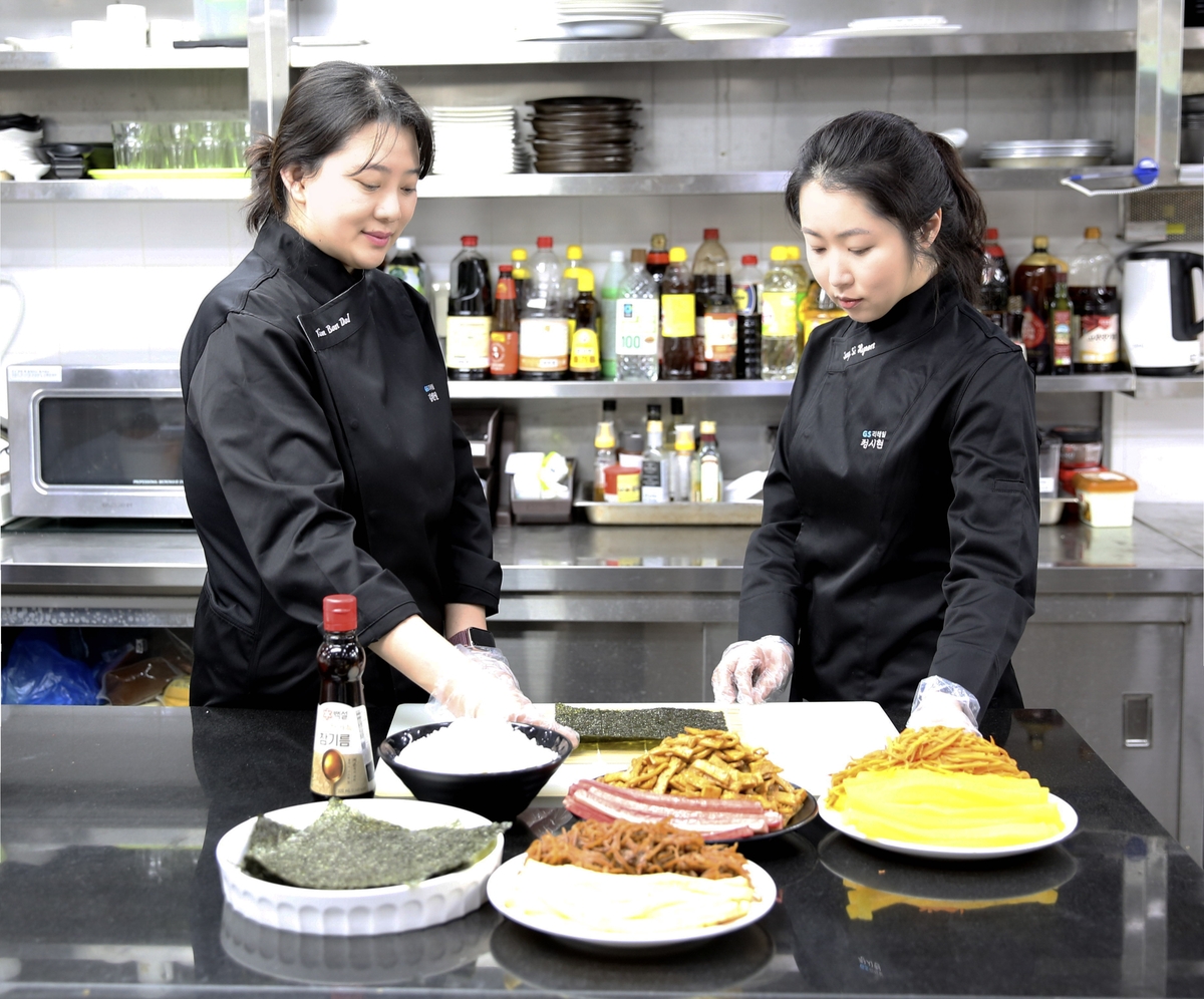 편의점 간편식 확 바꾼다…GS25 '한끼 혁명' 첫 상품은 김밥