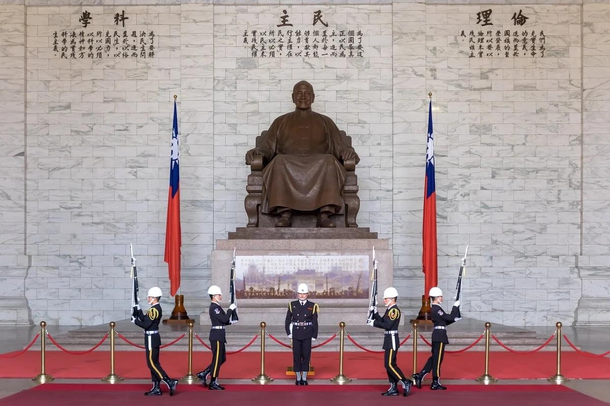 대만,라이칭더 취임 전 '장제스 지우기'…국민당과 각세워 反中?