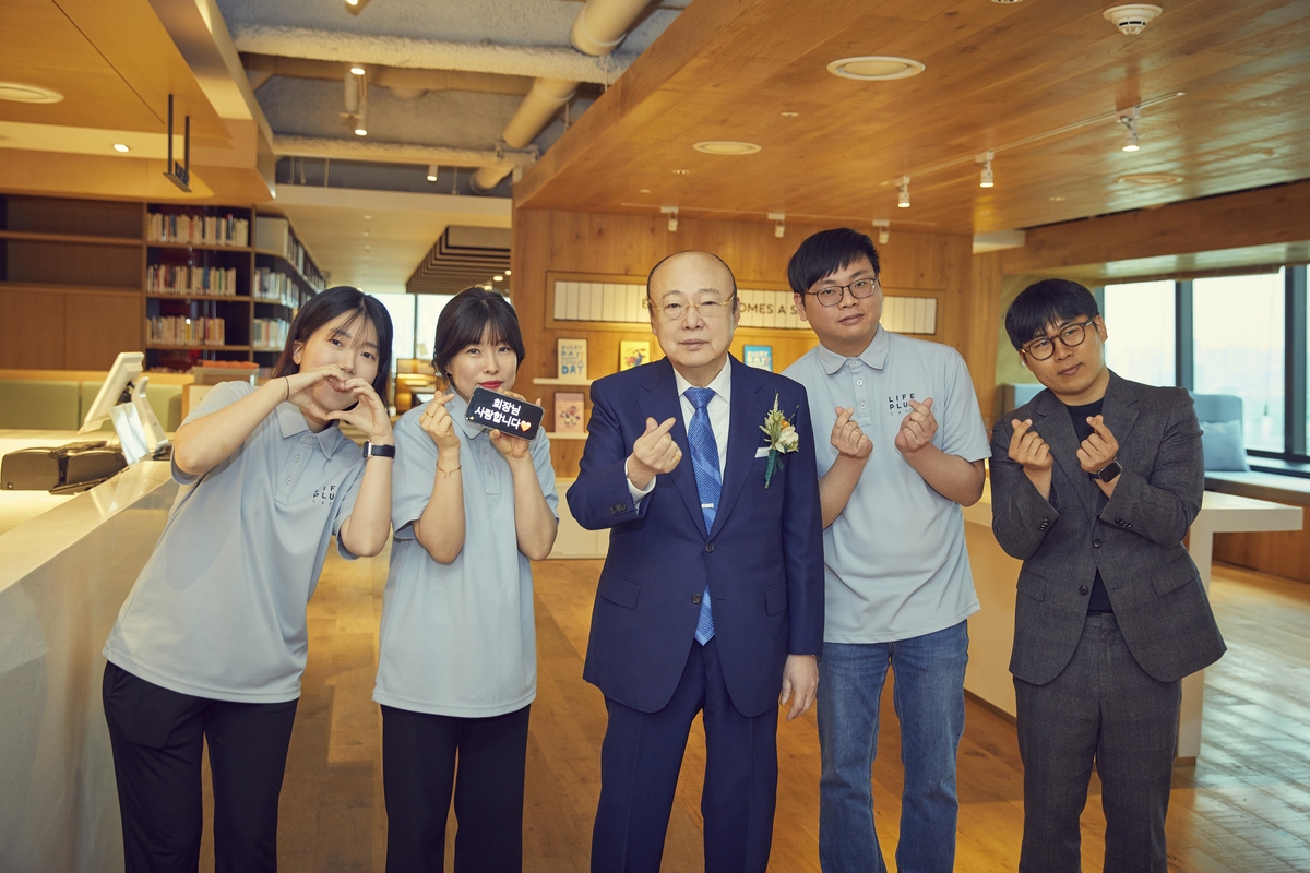 한화 김승연, 이번엔 금융계열사 찾아 "그레이트 챌린저 되자"