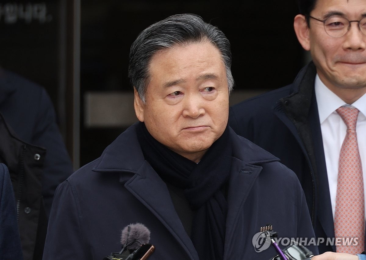 '민주노총 탈퇴 강요 의혹' 허영인 SPC 회장 체포