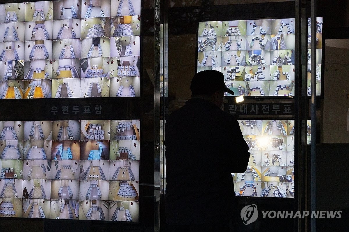 선관위, '직원 부정선거 영상' 확산에 경고