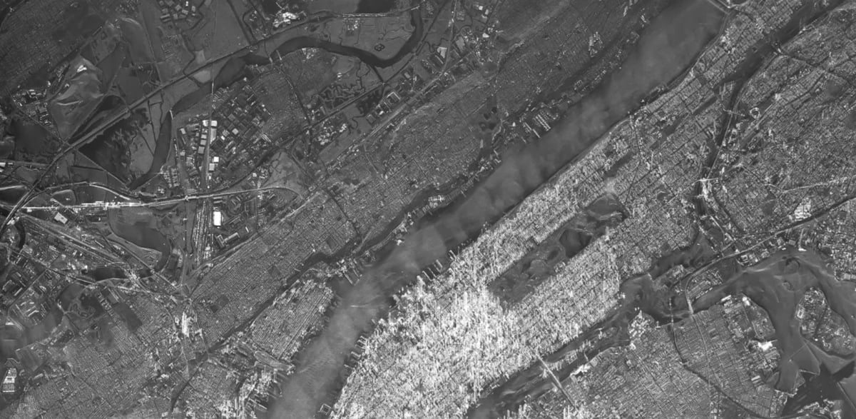 한화시스템 소형 SAR 위성으로 촬영한 뉴욕 맨해튼 중심부 센트럴 파크 (제공 한화시스템) 
