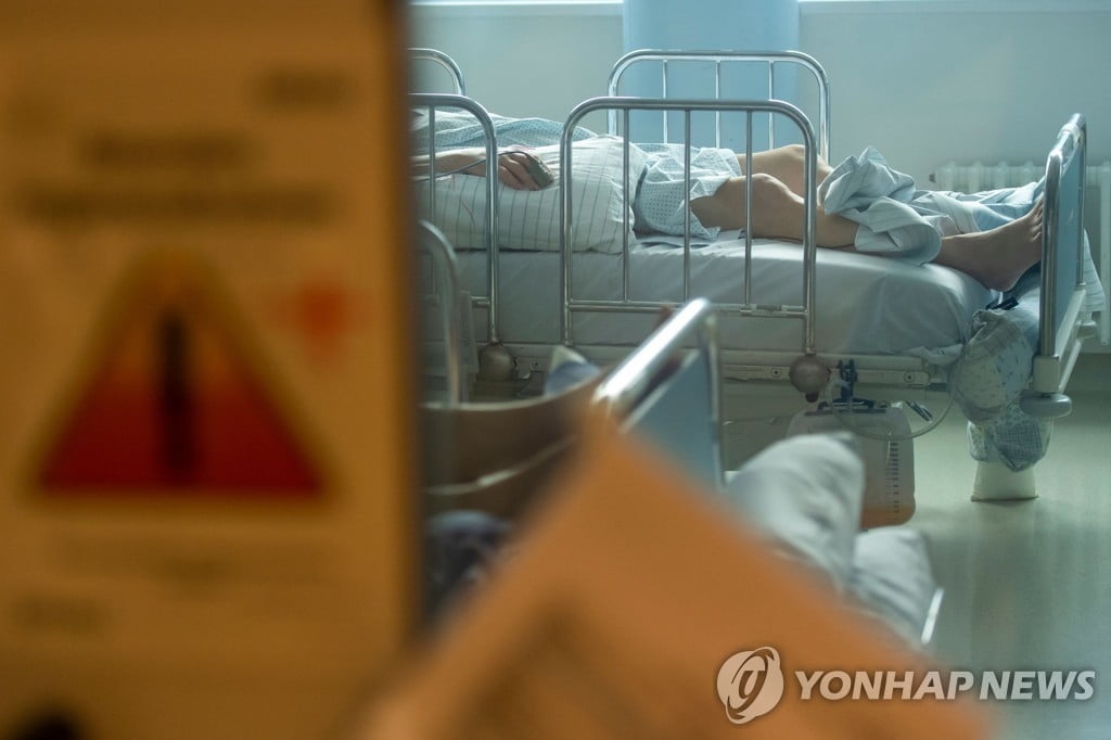 죽어가는 환자에 마취제 놓은 의사 '살인죄' 유죄