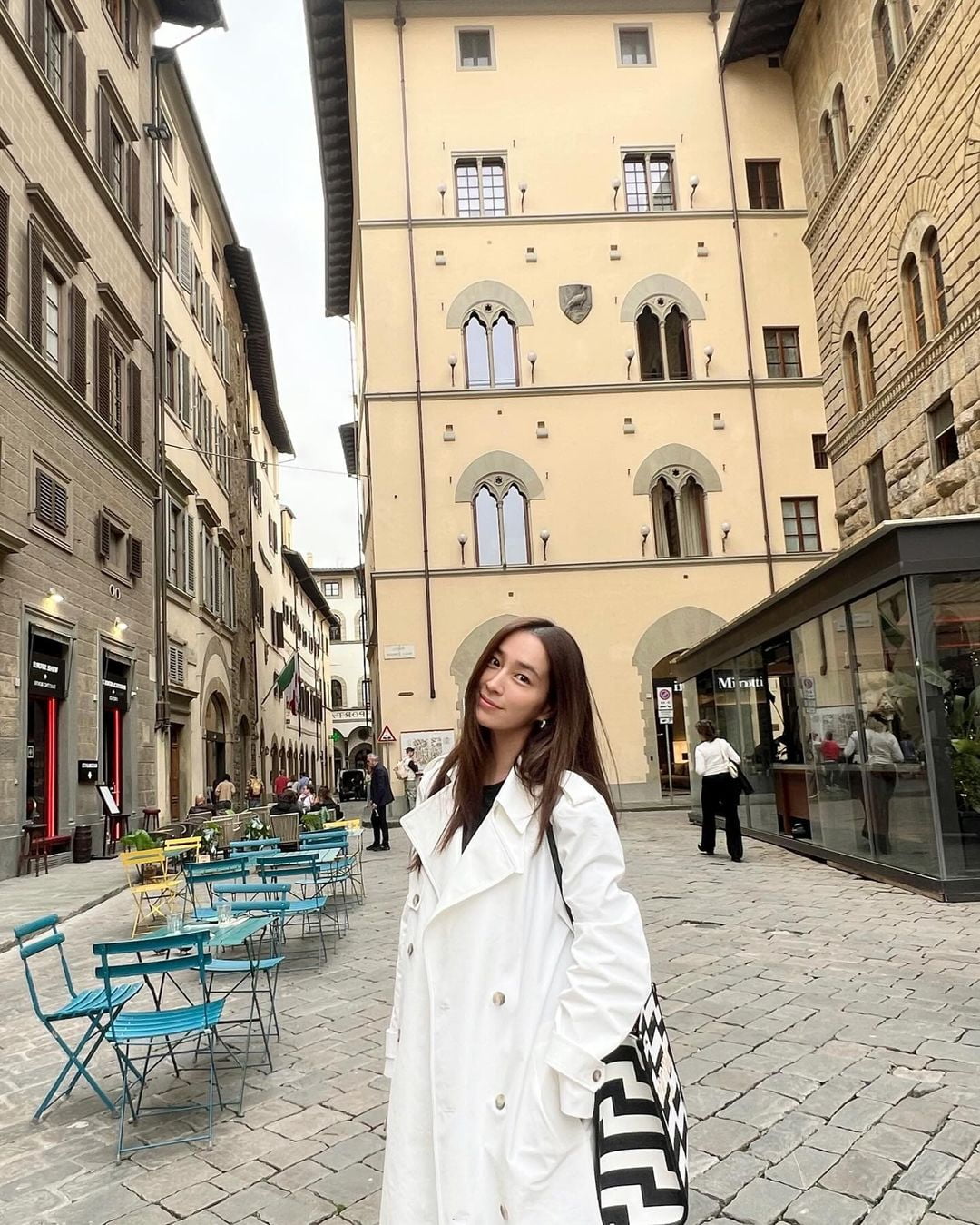 Lee Min-jung, did she go on a trip to Italy with her husband Lee Byung-hun? “You look nice for the first time in a long time.”