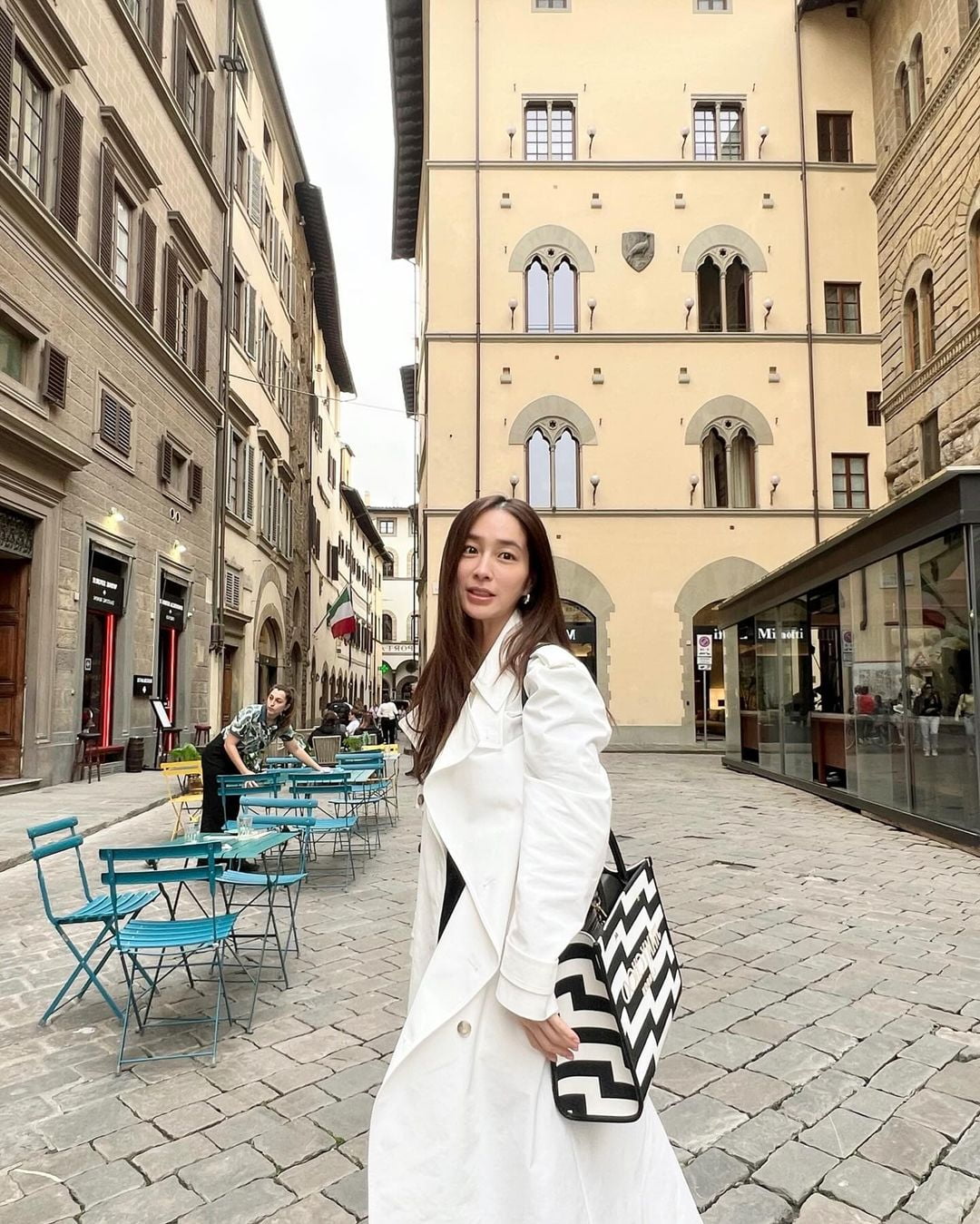 Lee Min-jung, did she go on a trip to Italy with her husband Lee Byung-hun? “You look nice for the first time in a long time.”