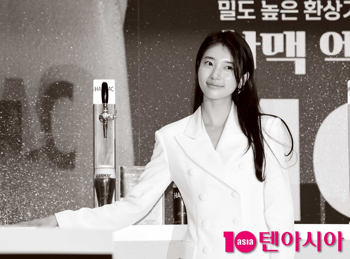 [TEN포토]수지 '흑백 뚫고 나오는 아우라...분위기 여신'