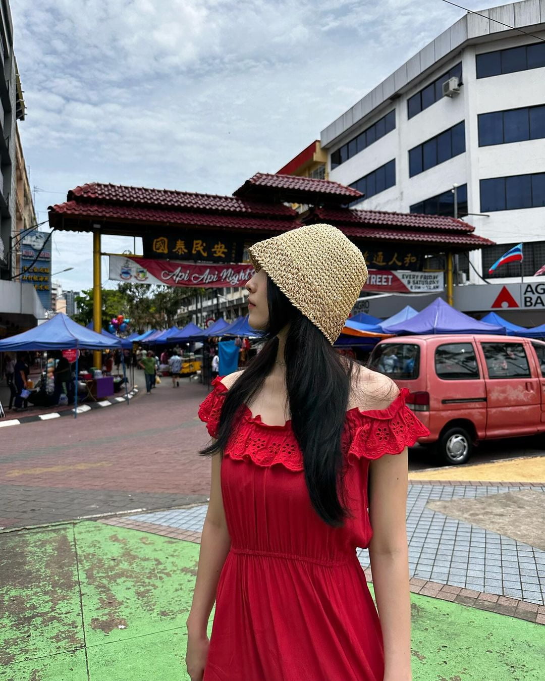 KARA’s Kang Ji-young shows off her upgraded beauty in Malaysia
