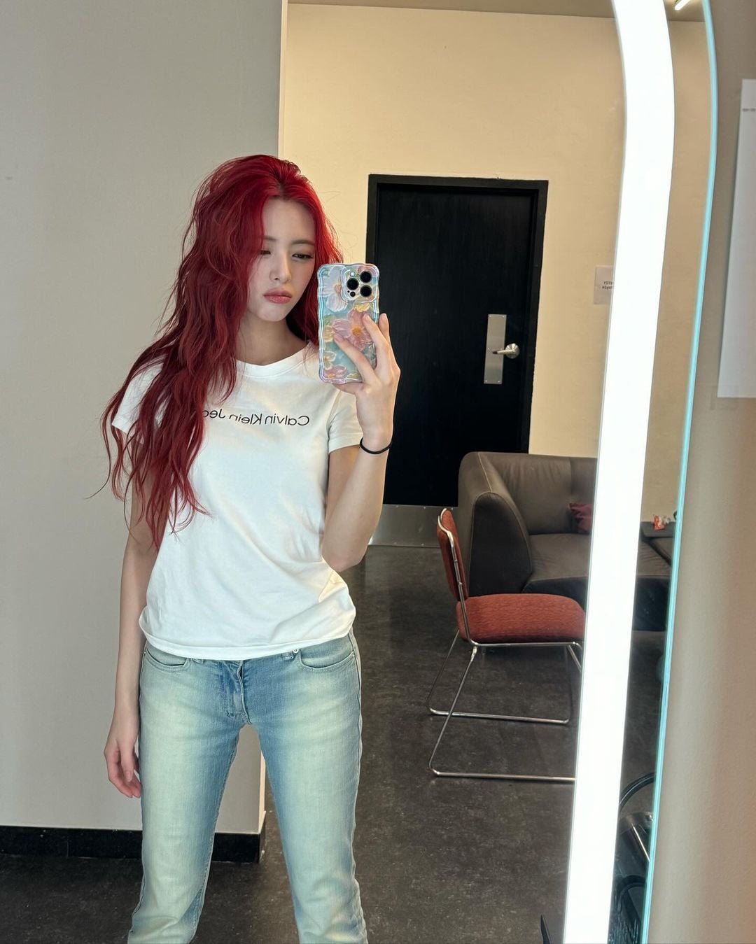 ITZY Yuna, you’re even thinner… Visible waist line 'shock'