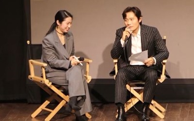 Lee Byung-hun captured hot fan service at Eataly