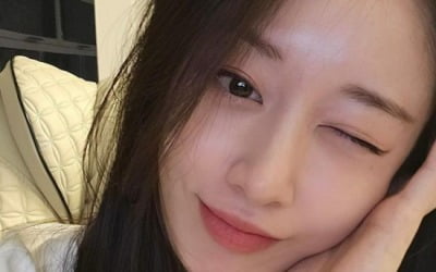 지연, '♥황재균'이 또 반할 미모 자랑…윙크로 상큼한 매력까지