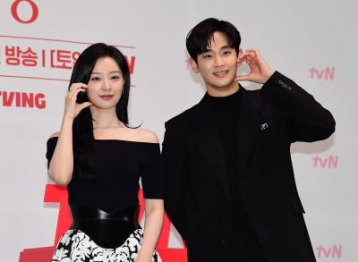 차기작 촬영은 아니라면서…김지원♥김수현, 언론 인터뷰엔 불응[TEN초점]