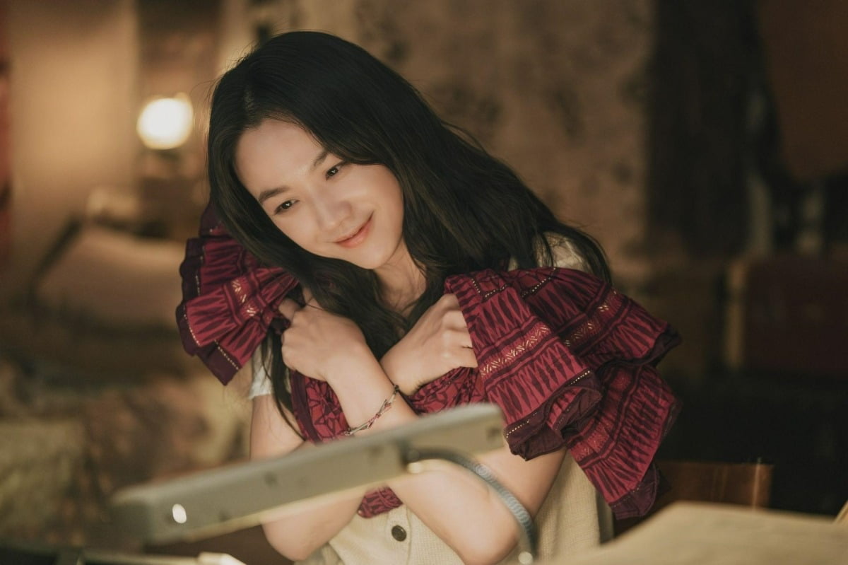 Tang Wei appears in 'Wonderland' directed by her husband Kim Tae-yong.