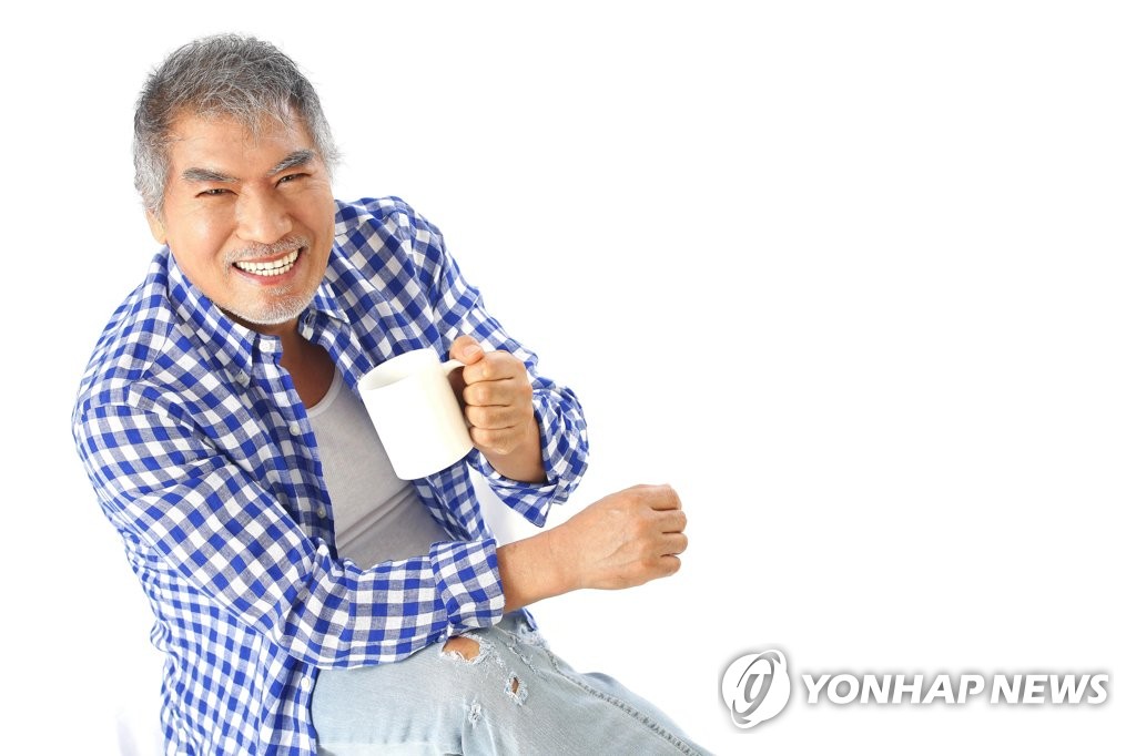 가황 나훈아 "내 혼이 빠져나가는 듯하지만…이제 마이크 놓는다"