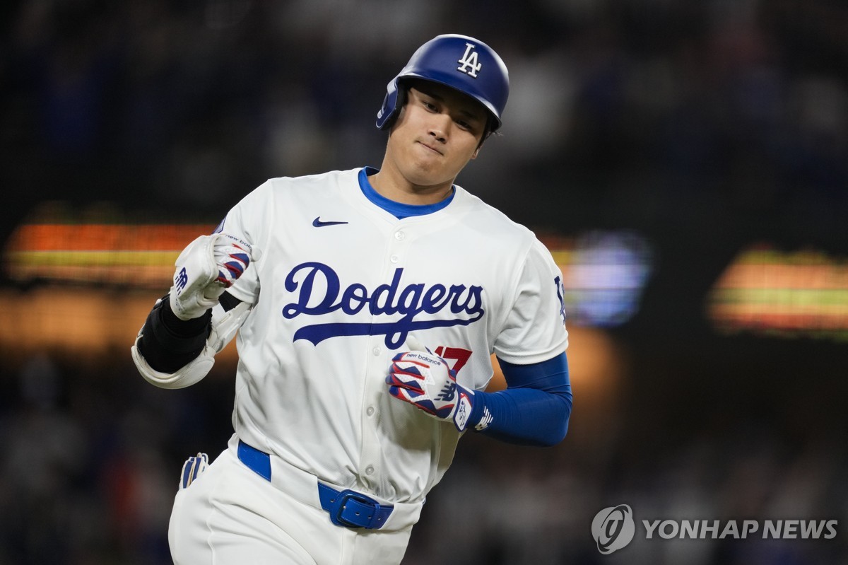 이정후, MLB 데뷔 첫 '무출루' 경기…오타니는 다저스서 첫 홈런